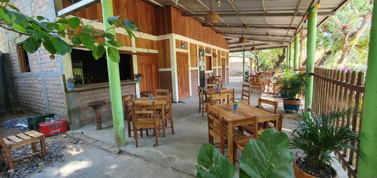 B&B, Family Run Homestay, Hospedaje La Penita Altagracia Exterior foto