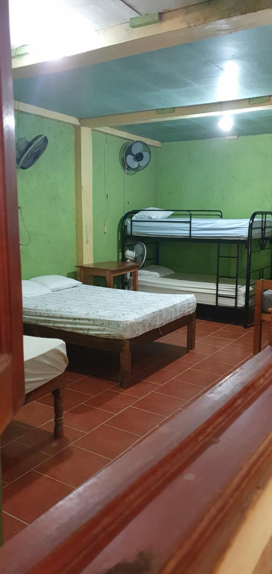 B&B, Family Run Homestay, Hospedaje La Penita Altagracia Exterior foto