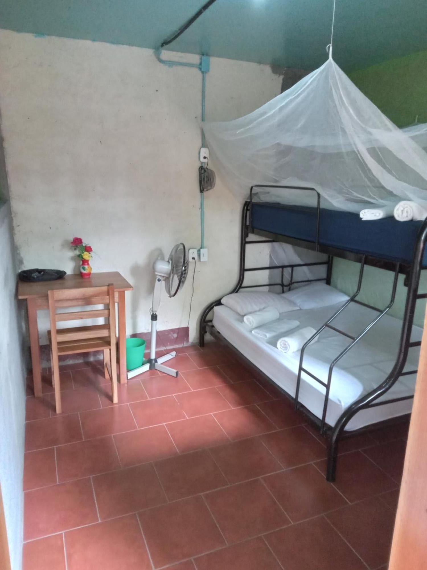 B&B, Family Run Homestay, Hospedaje La Penita Altagracia Exterior foto