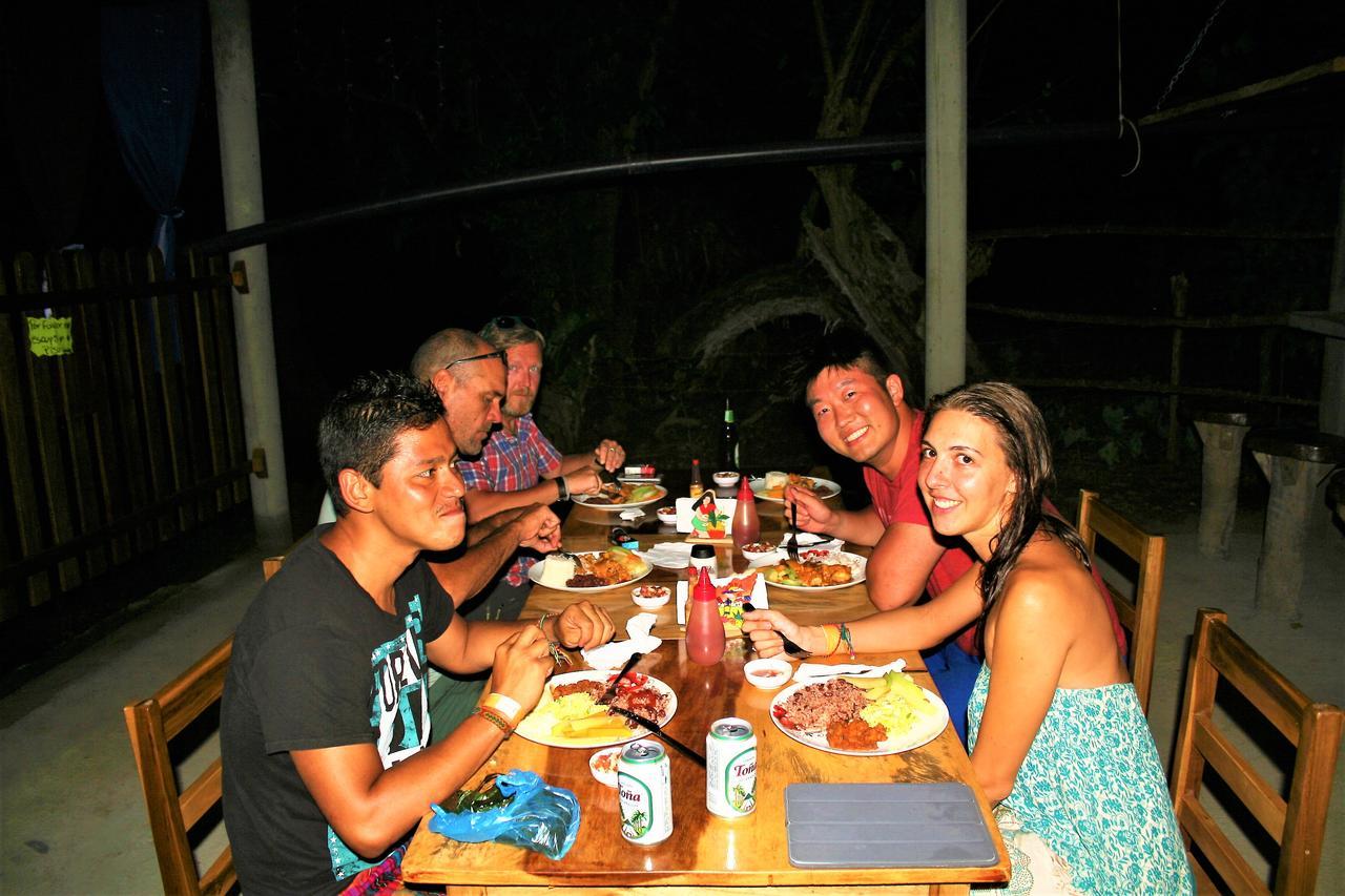 B&B, Family Run Homestay, Hospedaje La Penita Altagracia Exterior foto